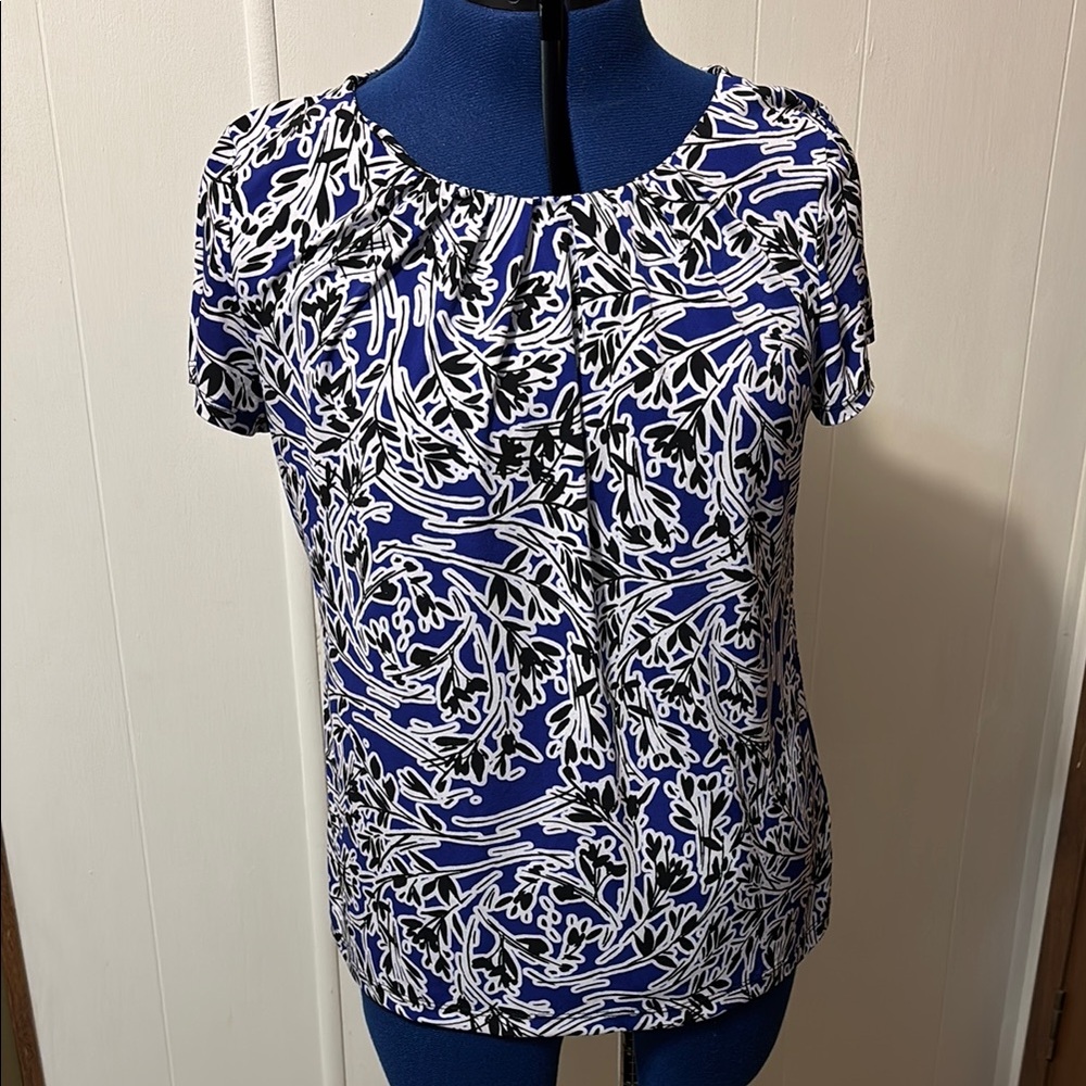 Worthington Blue & white blouse
